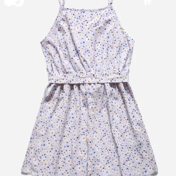 Plus size ditsy floral romper - Picture 2 of 9